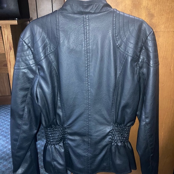 Leather Jacket - Picture 4 of 4